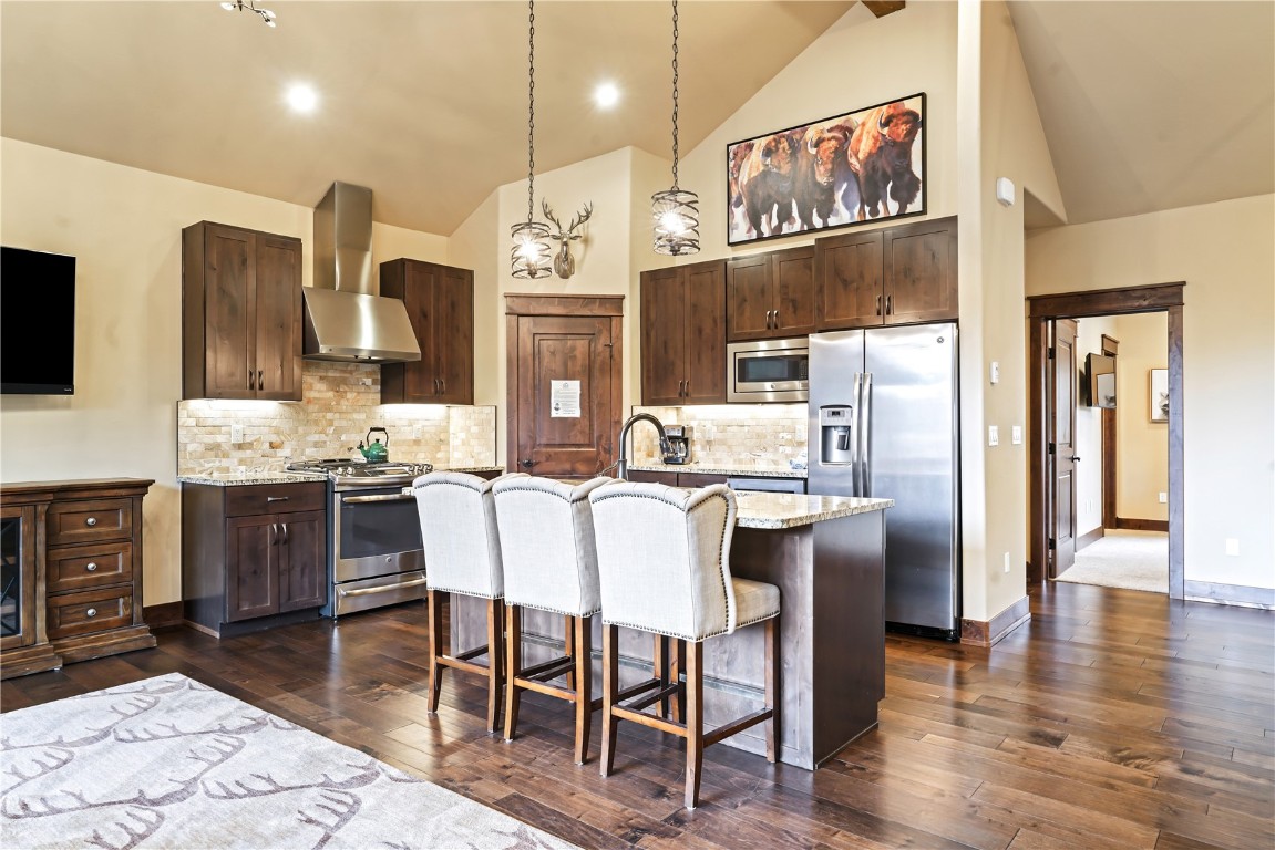 96 Erickson Loop, Unit 96 Keystone, CO 80435 - Photo 17 of 28 Spacious Open concept living area