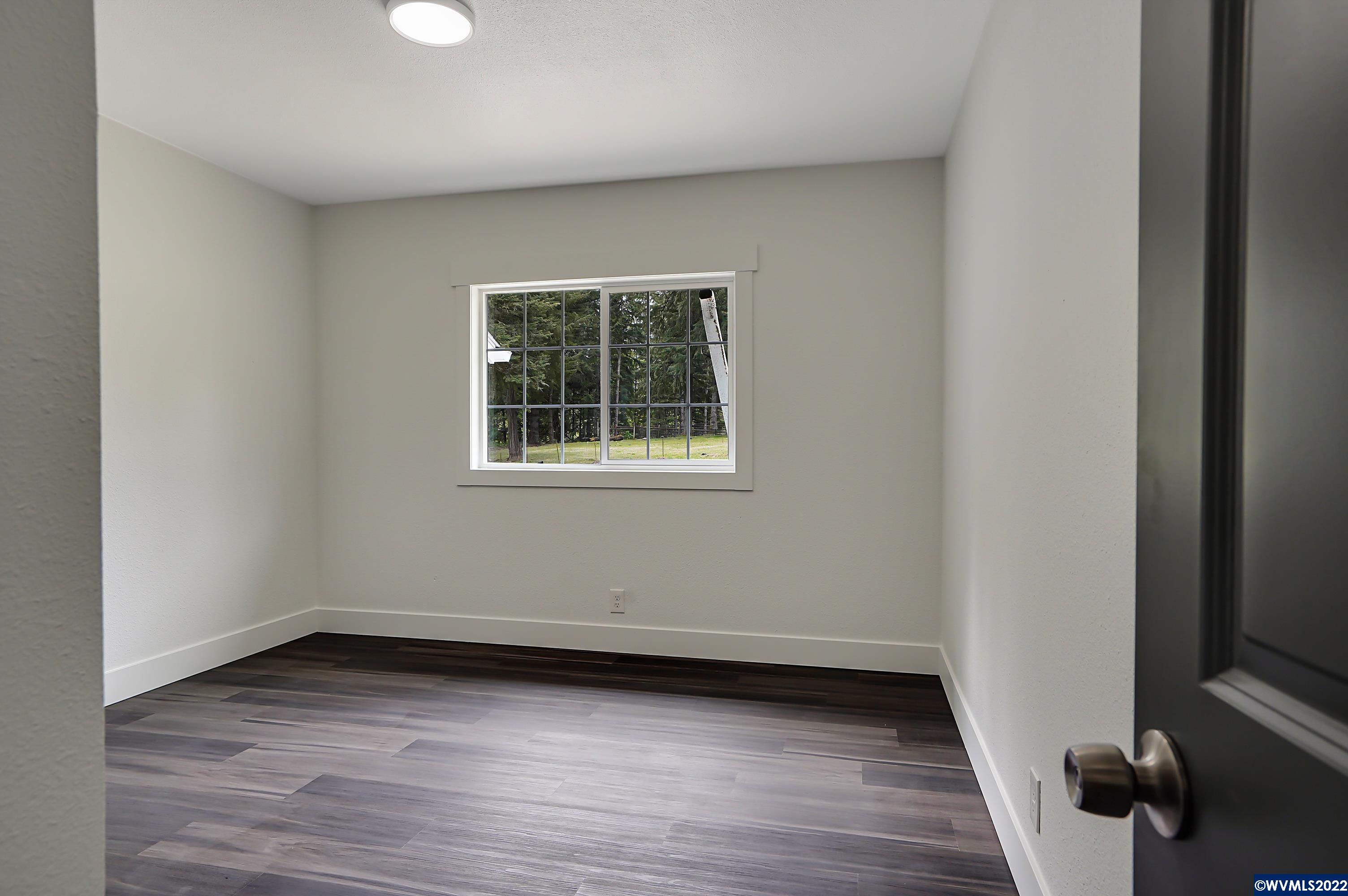 26162 Foster Road Monroe, OR 97456 - Photo 32 of 42 Gallery Image 32