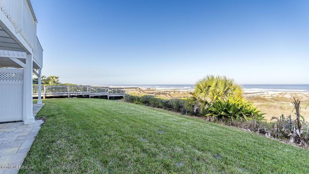 2233 Seminole Road, Unit 15 Atlantic Beach, FL 32233 - Photo 3 of 48 a view of a lush green space