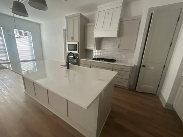 $409,900 | 2905 Captain Court, Bryan, TX 77808