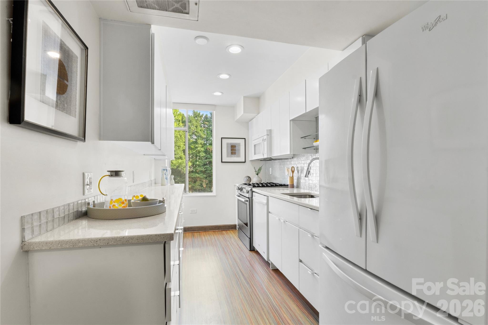1300 Queens Road, Unit 309 Charlotte, NC 28207 - Photo 6 of 29 Gallery Image 6