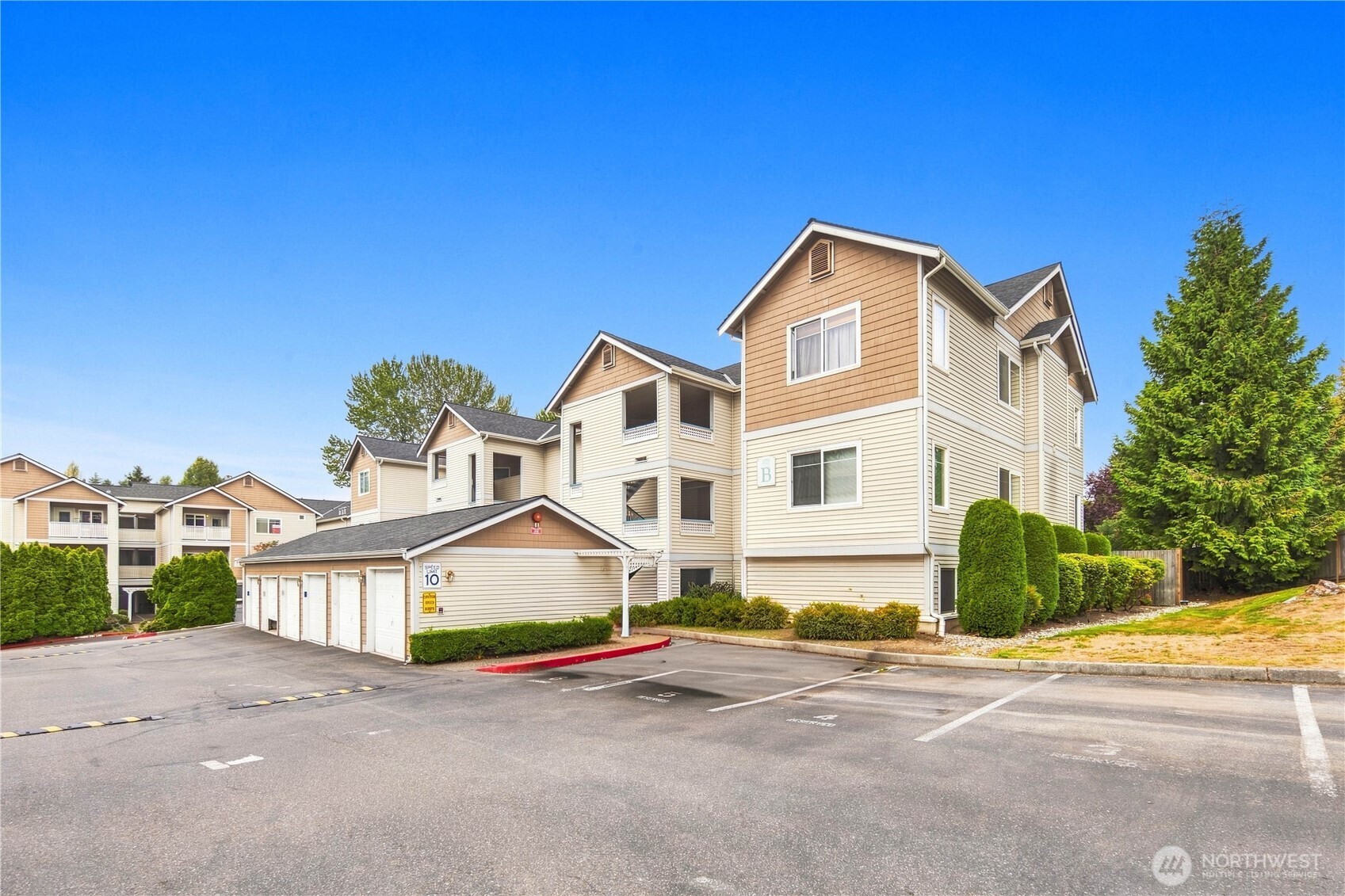 23908 Bothell Everett Highway, Unit B302 Bothell, WA 98021 - Photo 4 of 25 Gallery Image 4