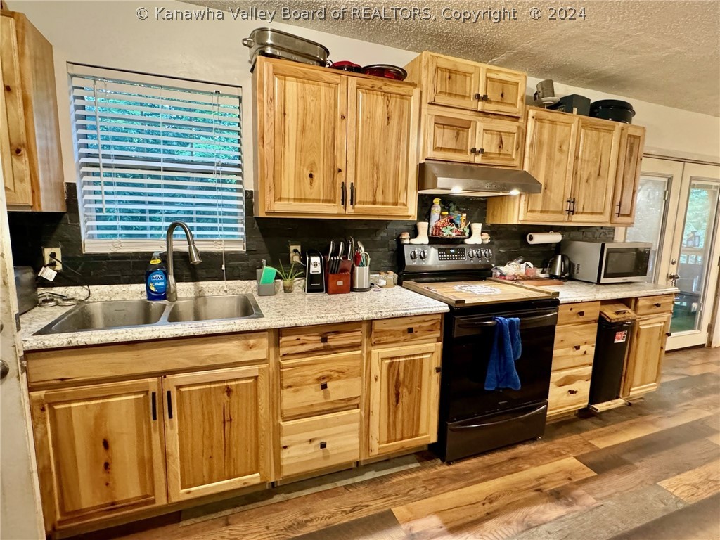 5071 White Pine Road Kenna, WV 25248 - Photo 9 of 30 Gallery Image 9