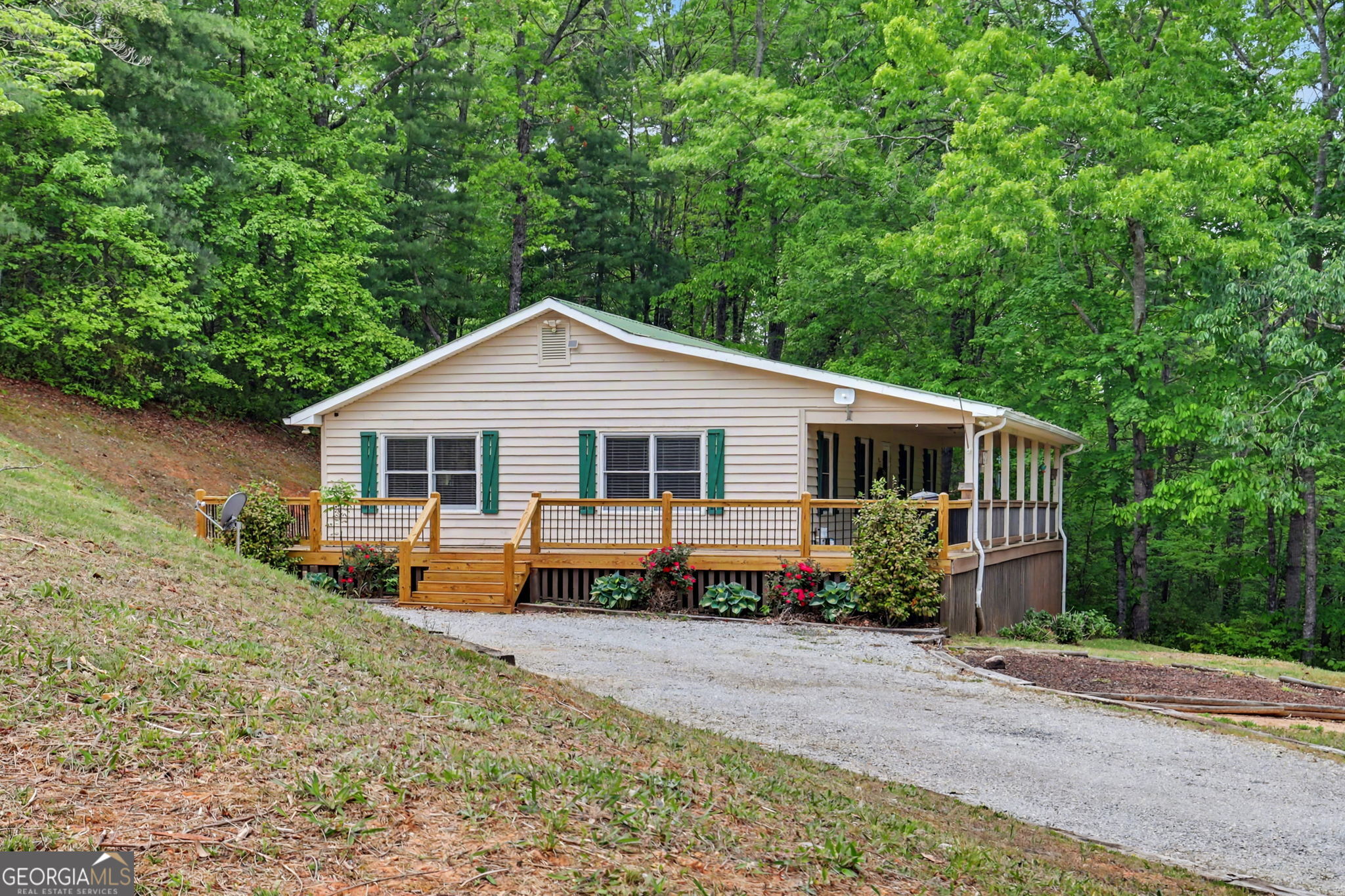 1661 East Boggs Mountain Road Tiger, GA 30576 - Photo 42 of 46