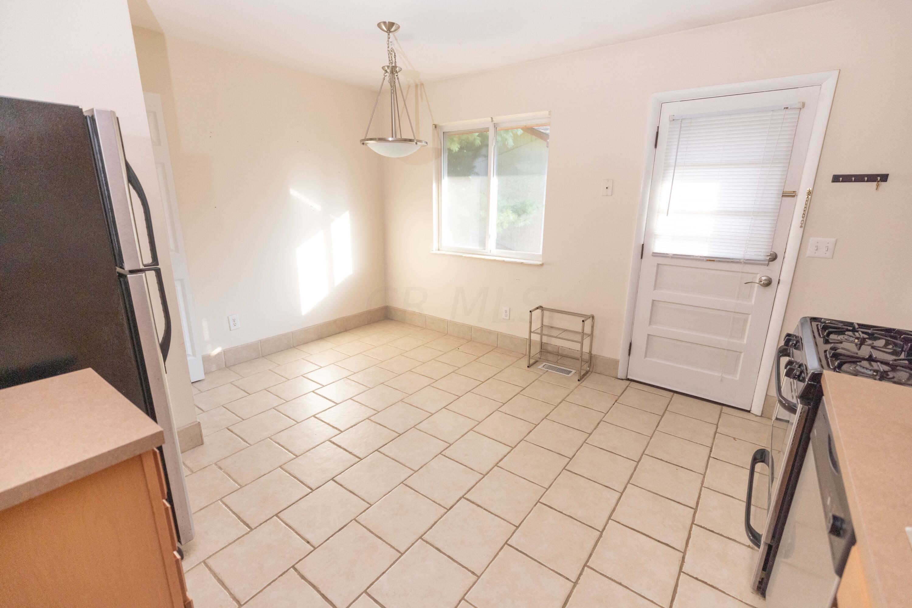 331 Fenway Road, Unit D Columbus, OH 43214 - Photo 13 of 19