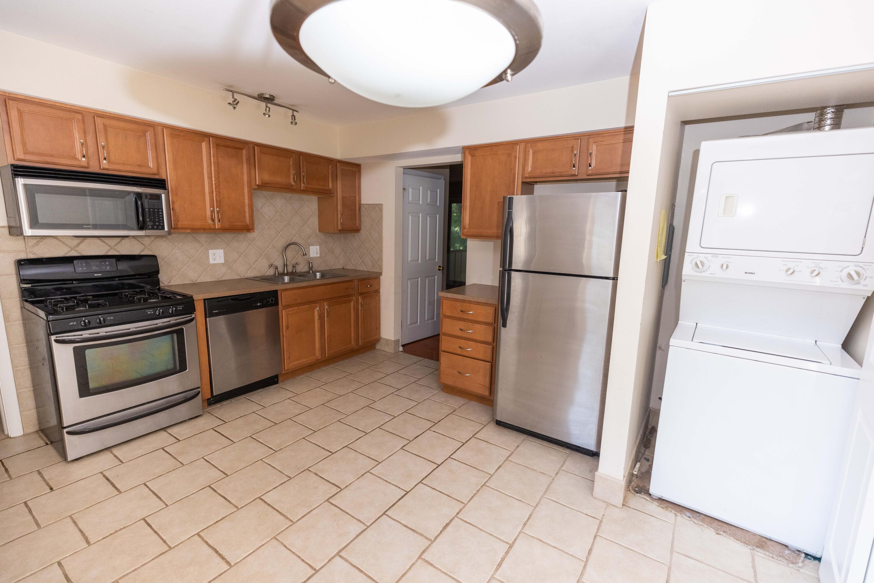 331 Fenway Road, Unit D Columbus, OH 43214 - Photo 14 of 19