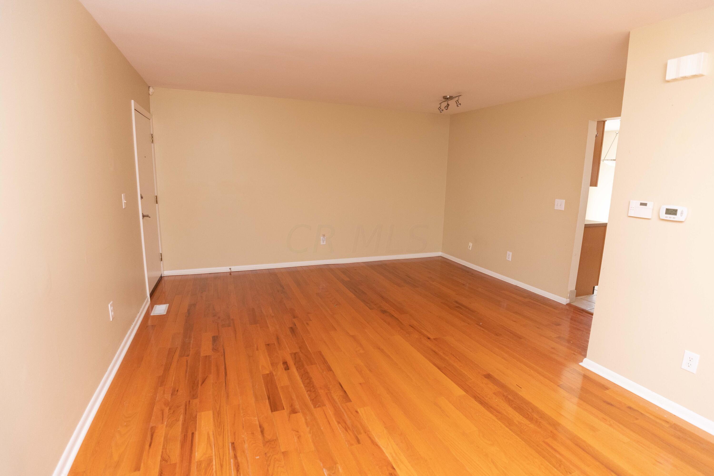 331 Fenway Road, Unit D Columbus, OH 43214 - Photo 4 of 19