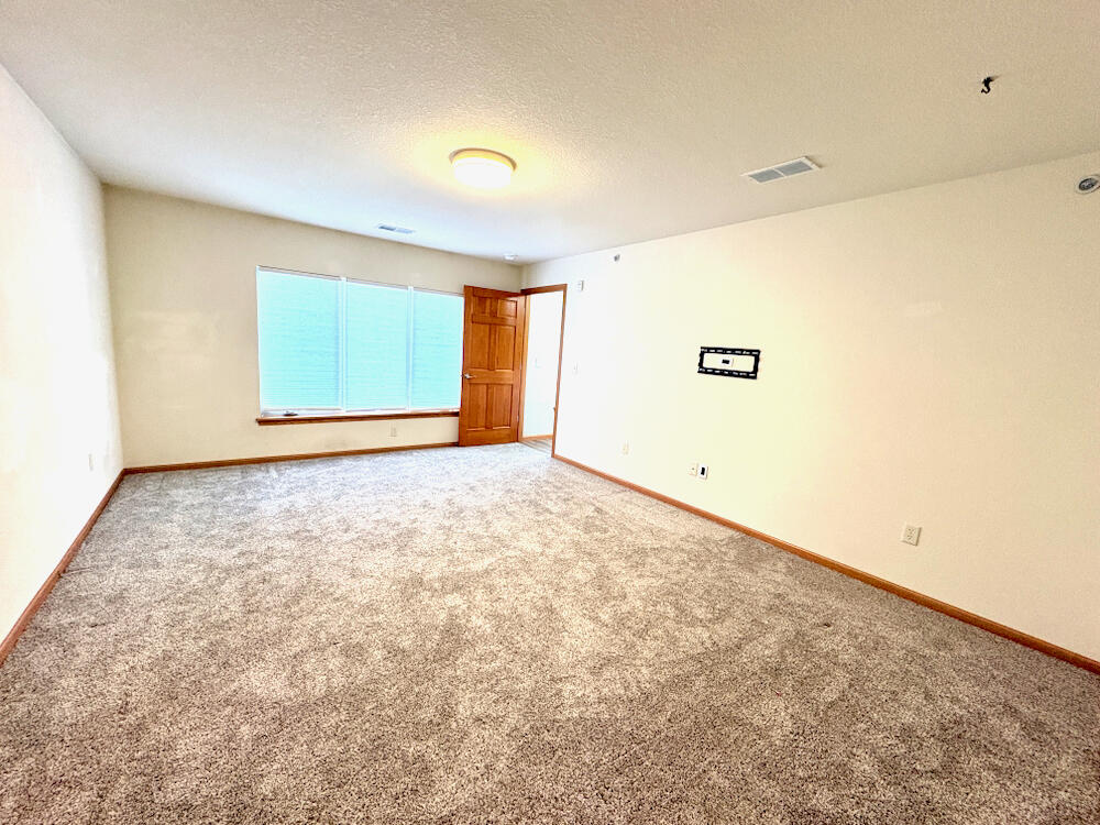 4864 South Forest Ridge Drive New Berlin, WI 53151 - Photo 18 of 20 New Berlin 3 BR Condo - 17