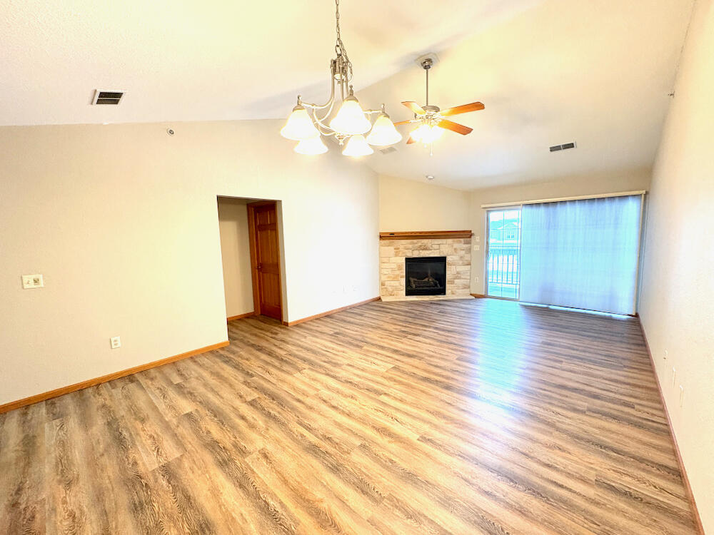 4864 South Forest Ridge Drive New Berlin, WI 53151 - Photo 3 of 20 New Berlin 3 BR Condo - 6