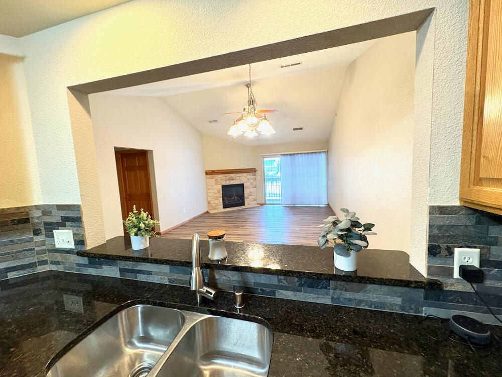 4864 South Forest Ridge Drive New Berlin, WI 53151 - Photo 7 of 20 New Berlin 3 BR Condo - 14