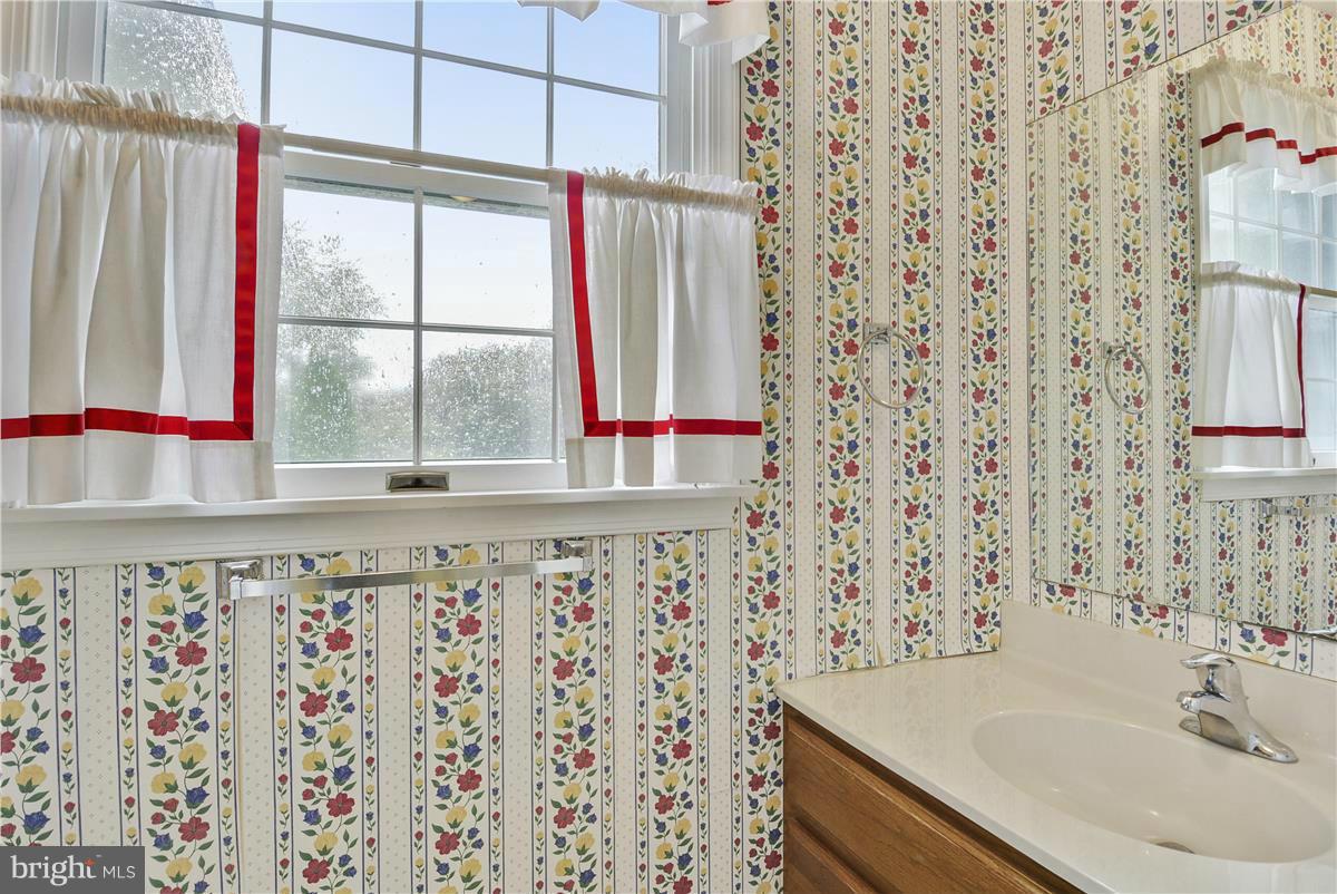220 Valley Road Chestertown, MD 21620 - Photo 23 of 26 Powder Room
