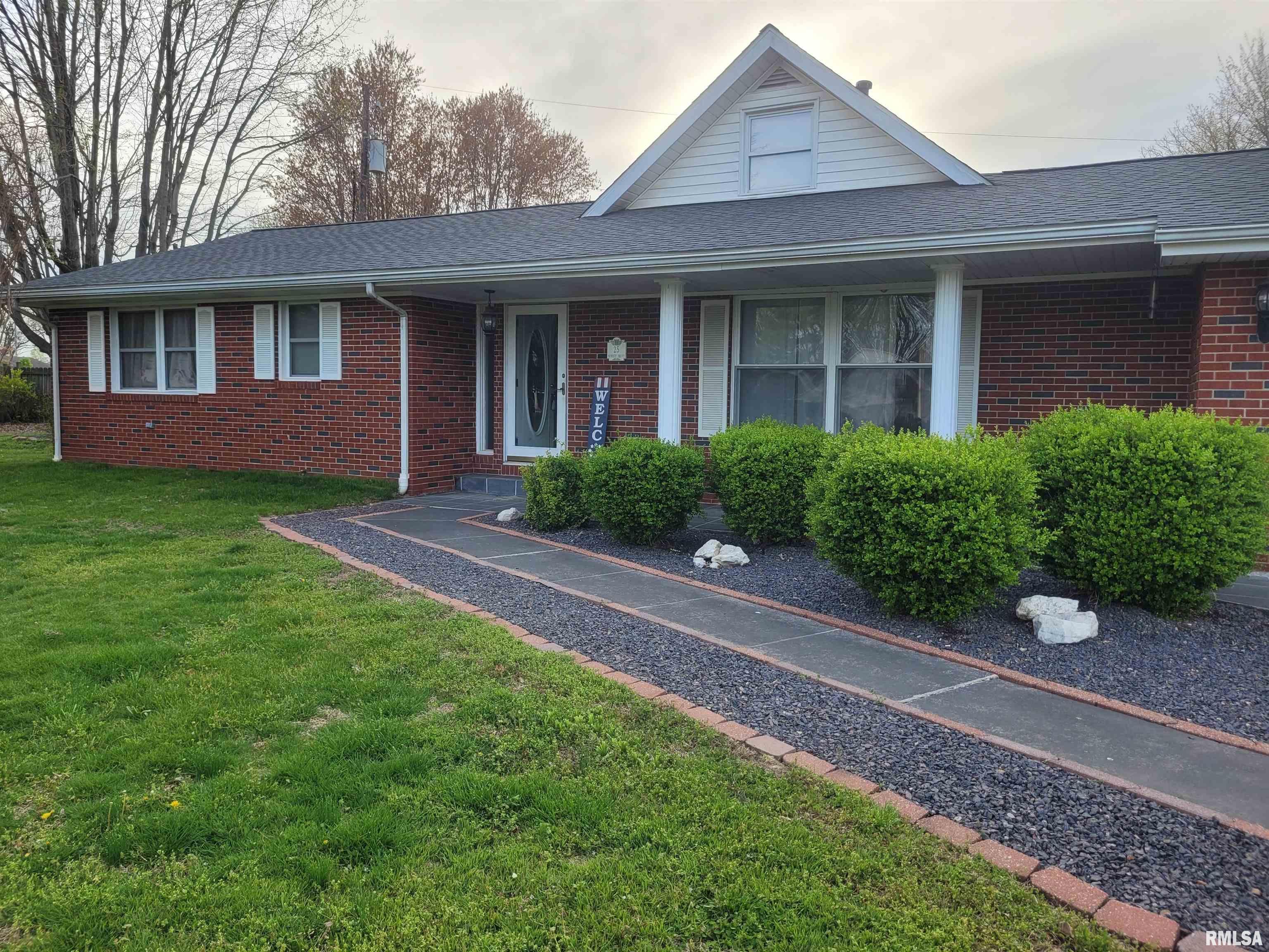 25 Sunset Drive Mount Vernon, IL 62864 - Photo 2 of 45