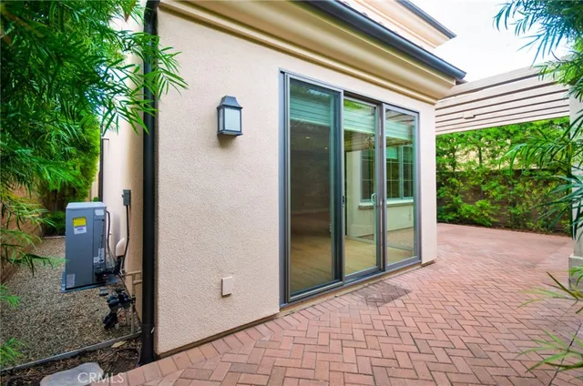 a view of an entrance of the house