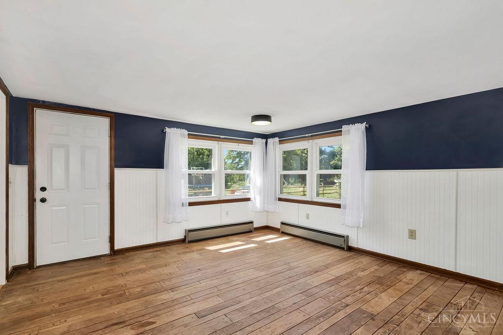 1049 Hamilton New London Road Hamilton, OH 45013 - Photo 10 of 18 Gallery Image 10