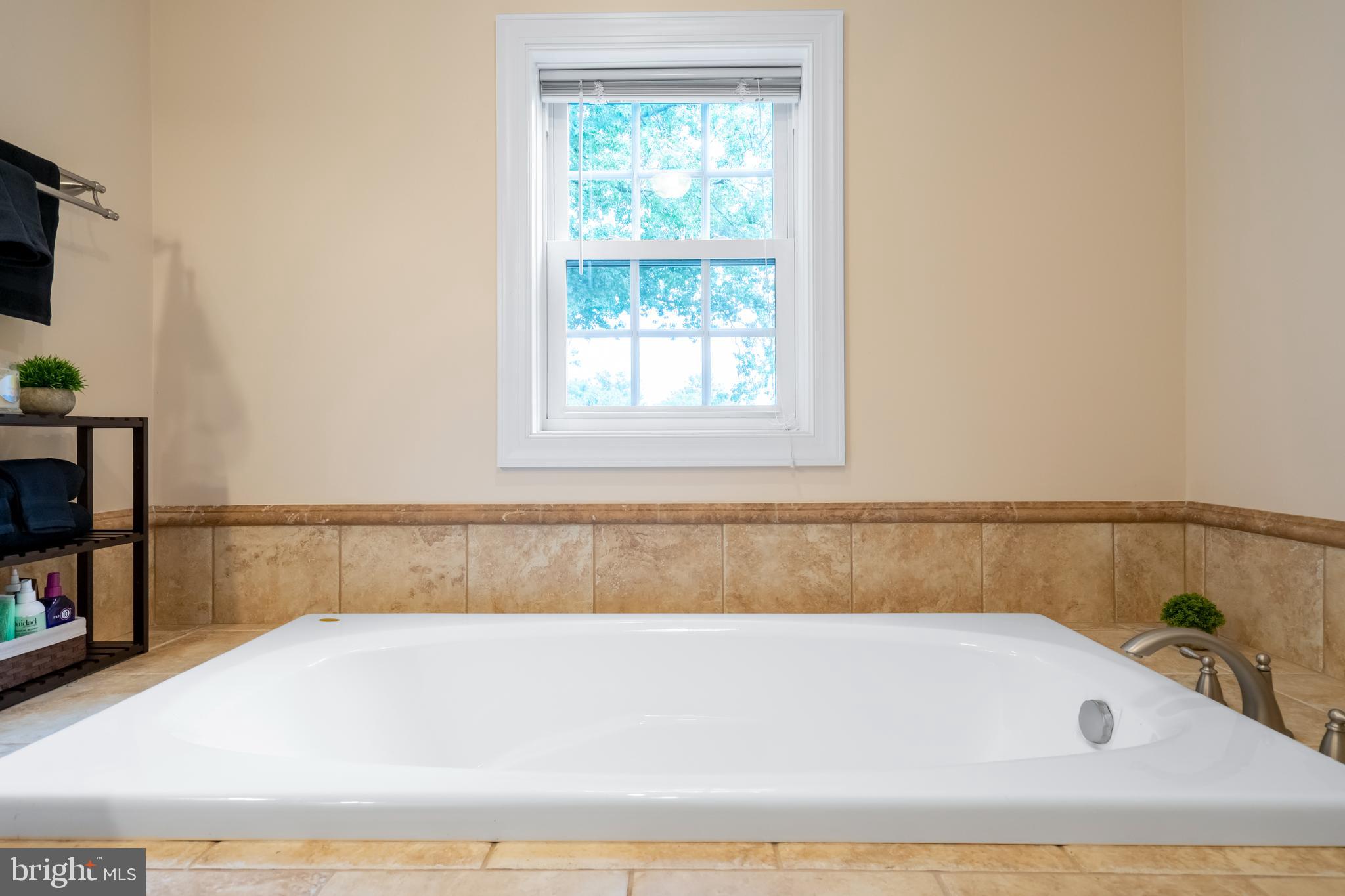 1811 Olney Road Falls Church, VA 22043 - Photo 14 of 26 Gallery Image 14