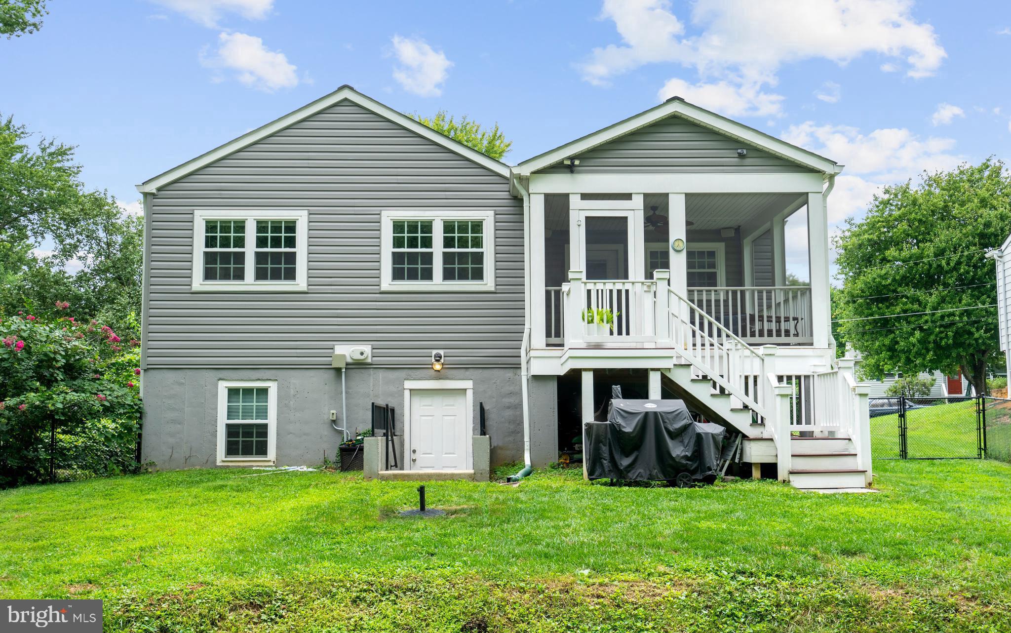 1811 Olney Road Falls Church, VA 22043 - Photo 4 of 26 Gallery Image 4