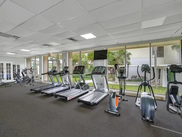 $5,000 | 300 Bayview Drive, Unit 906, Sunny Isles Beach, FL 33160