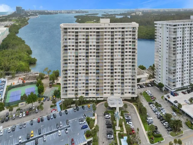 $5,000 | 300 Bayview Drive, Unit 906, Sunny Isles Beach, FL 33160