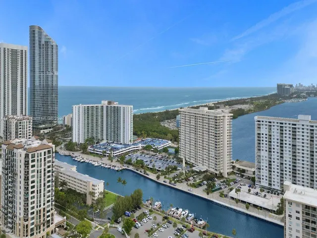 $5,000 | 300 Bayview Drive, Unit 906, Sunny Isles Beach, FL 33160