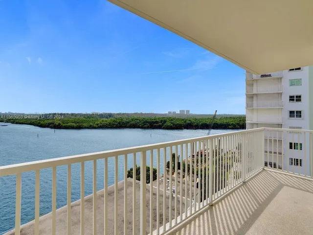 $5,000 | 300 Bayview Drive, Unit 906, Sunny Isles Beach, FL 33160
