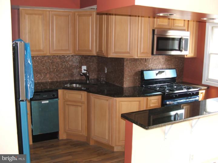 257 Ashby Road Upper Darby, PA 19082 - Photo 8 of 20 Kitchen