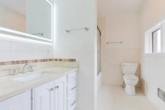 $569,000 | 17866 Bellows Falls Drive, South Bend, IN 46614