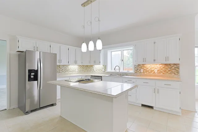 $569,000 | 17866 Bellows Falls Drive, South Bend, IN 46614