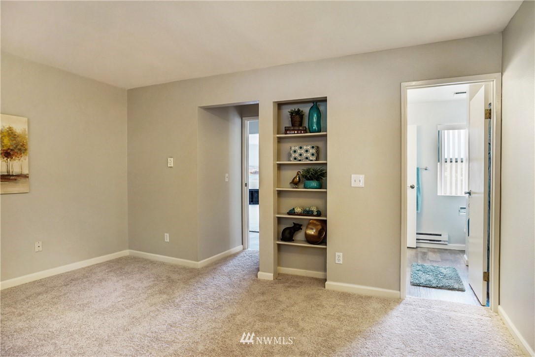 10424 Northeast 32nd Place, Unit C204 Bellevue, WA 98004 - Photo 12 of 23