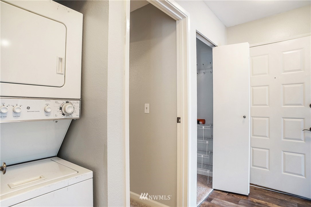 10424 Northeast 32nd Place, Unit C204 Bellevue, WA 98004 - Photo 17 of 23