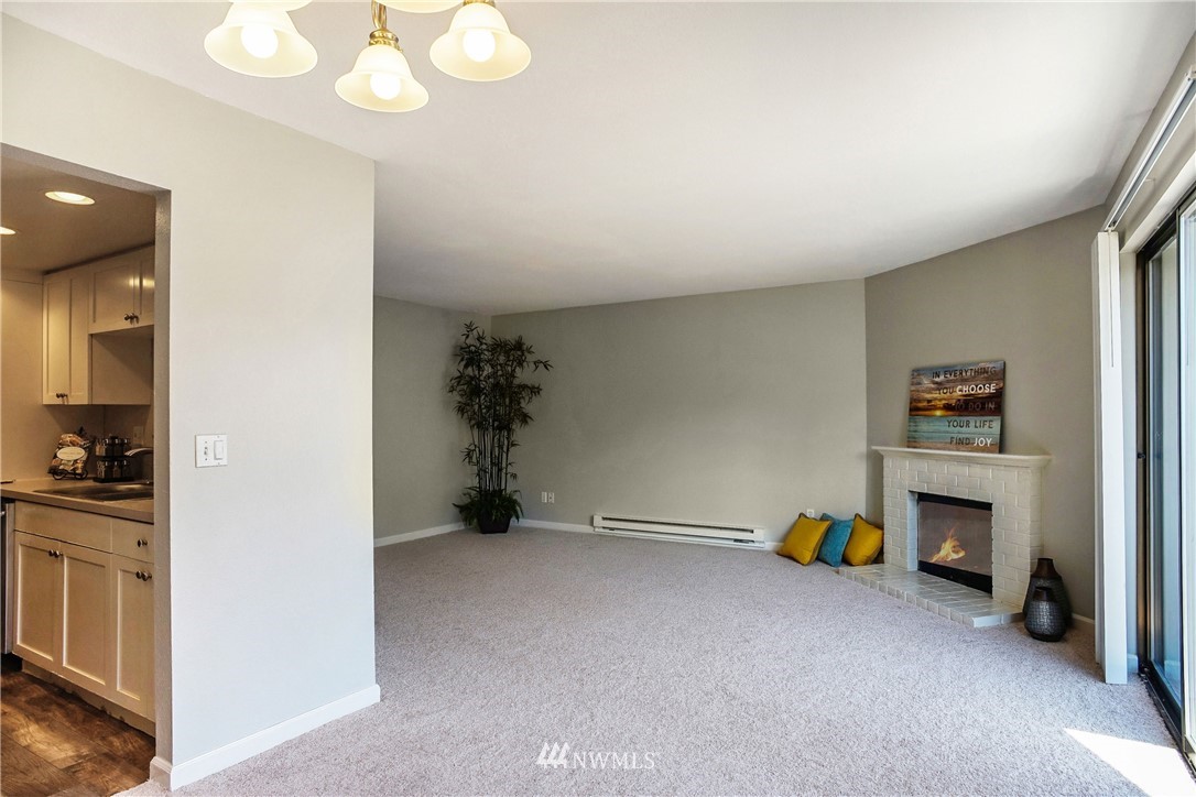 10424 Northeast 32nd Place, Unit C204 Bellevue, WA 98004 - Photo 8 of 23