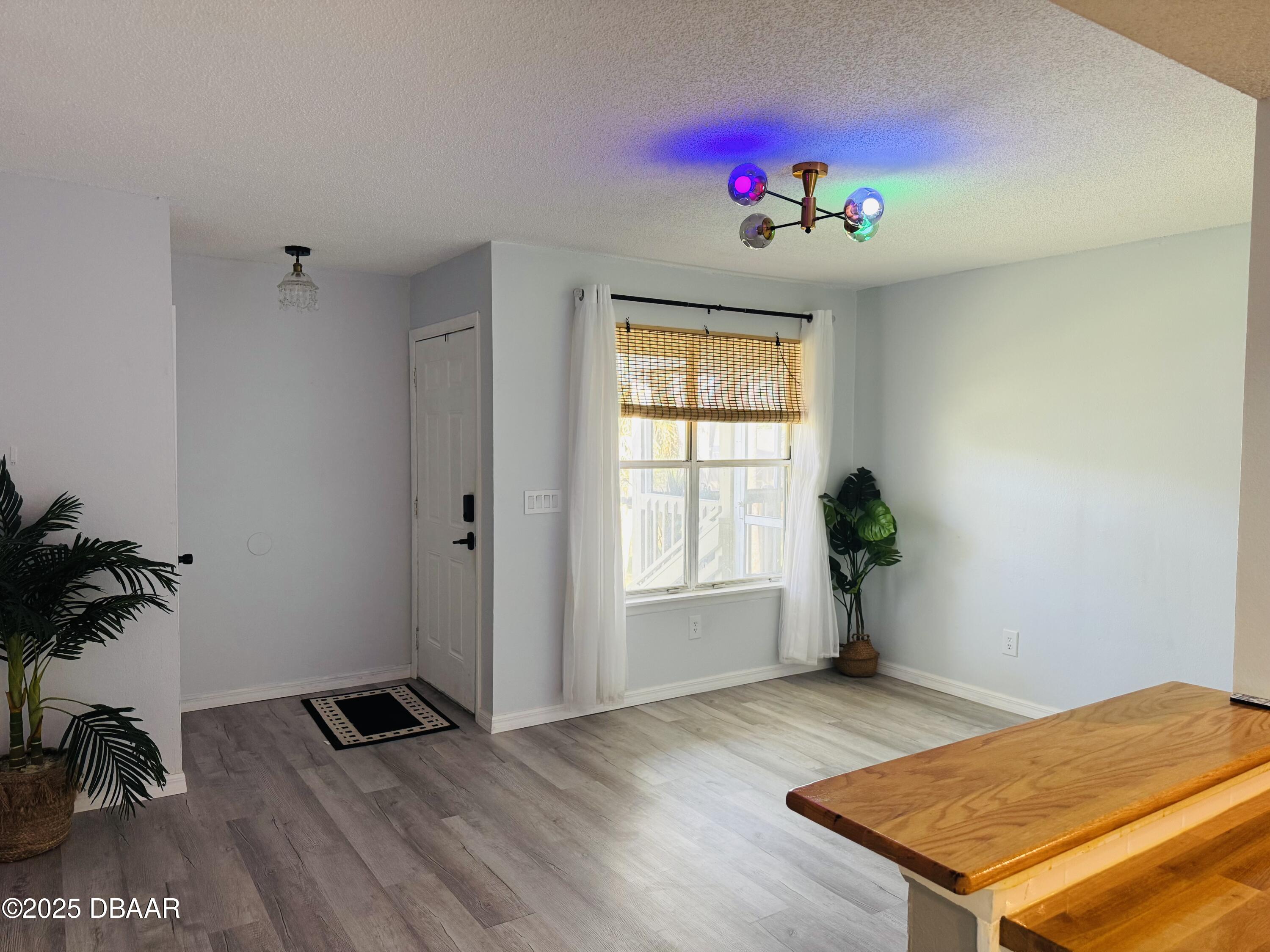 1600 Big Tree Road, Unit S6 Daytona Beach, FL 32119 - Photo 7 of 15 Living Room