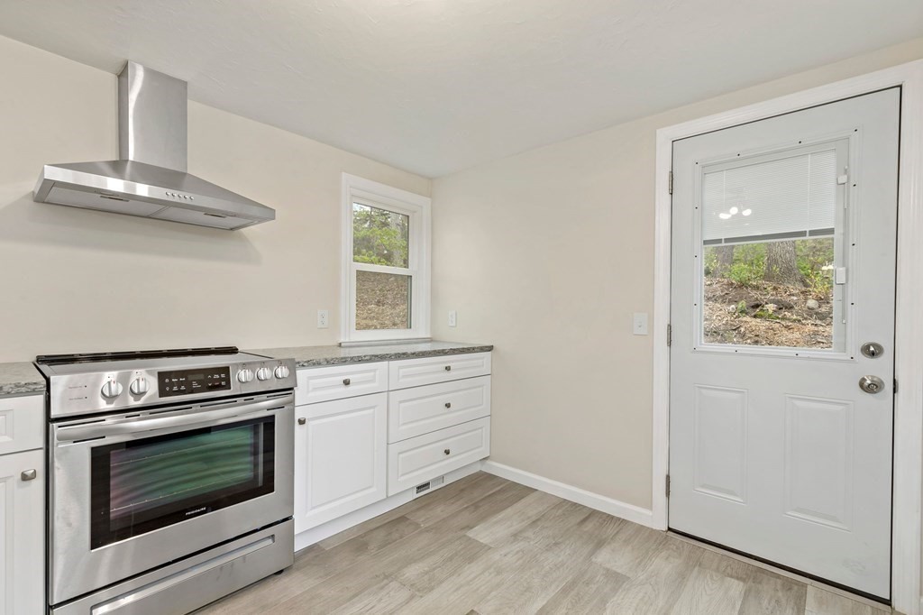 7 Tower Road Plymouth, MA 02360 - Photo 10 of 26 Gallery Image 10