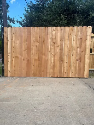 $1,800 | 1904 Davis Street, Houston, TX 77026