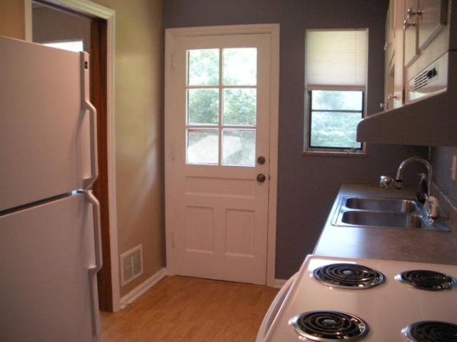 2020 Harwitch Road Columbus, OH 43221 - Photo 4 of 11