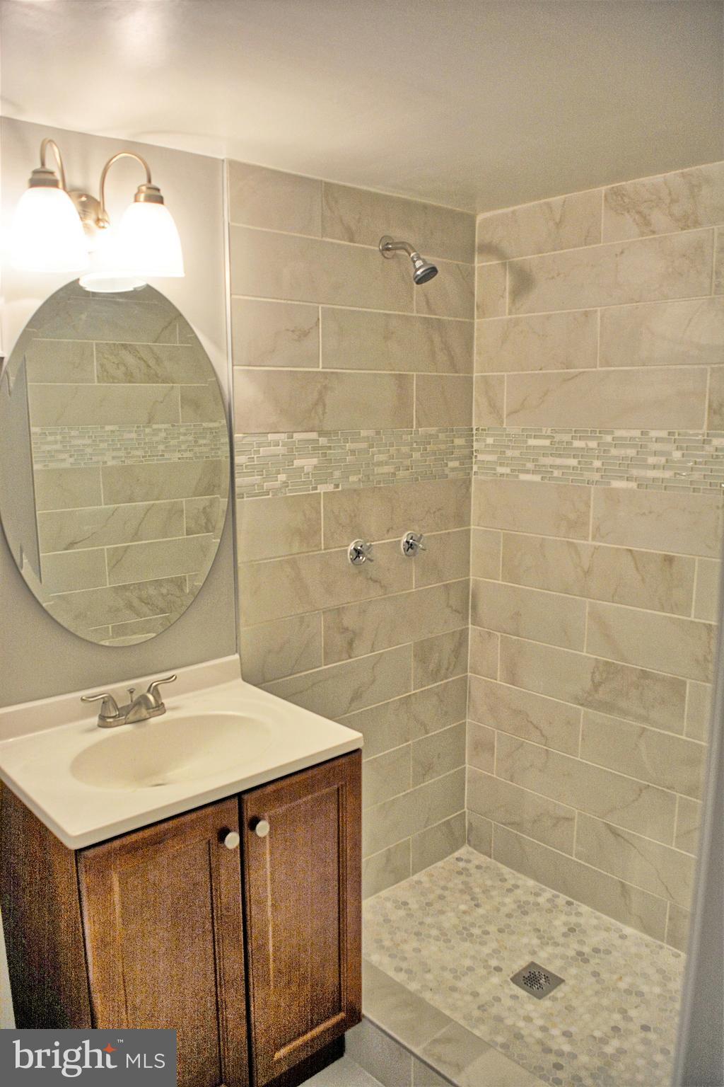 4414 Hallet Street Rockville, MD 20853 - Photo 19 of 20 Bath