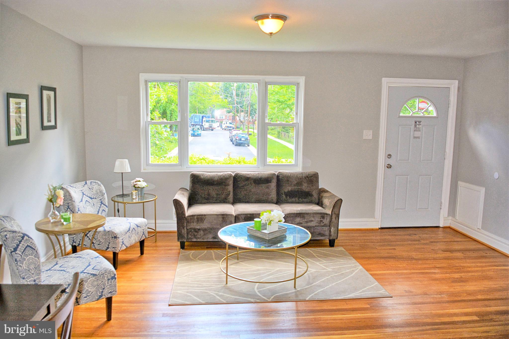 4414 Hallet Street Rockville, MD 20853 - Photo 3 of 20 Living Room