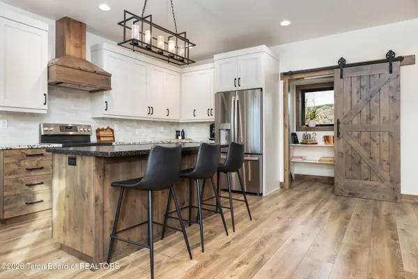 $1,099,000 | 7152 Lupine Lane, Victor, ID 83455