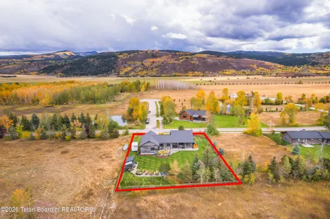 $1,099,000 | 7152 Lupine Lane, Victor, ID 83455