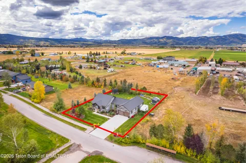 $1,099,000 | 7152 Lupine Lane, Victor, ID 83455