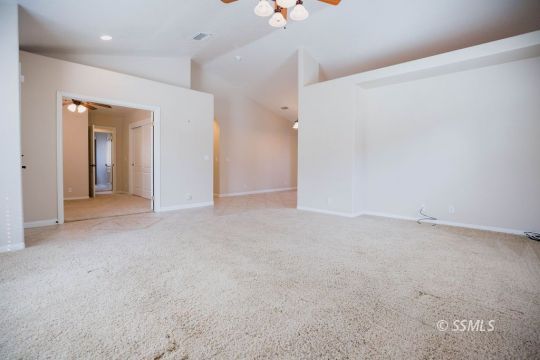 428 Acacia Street Ridgecrest, CA 93555 - Photo 6 of 30 Gallery Image 6