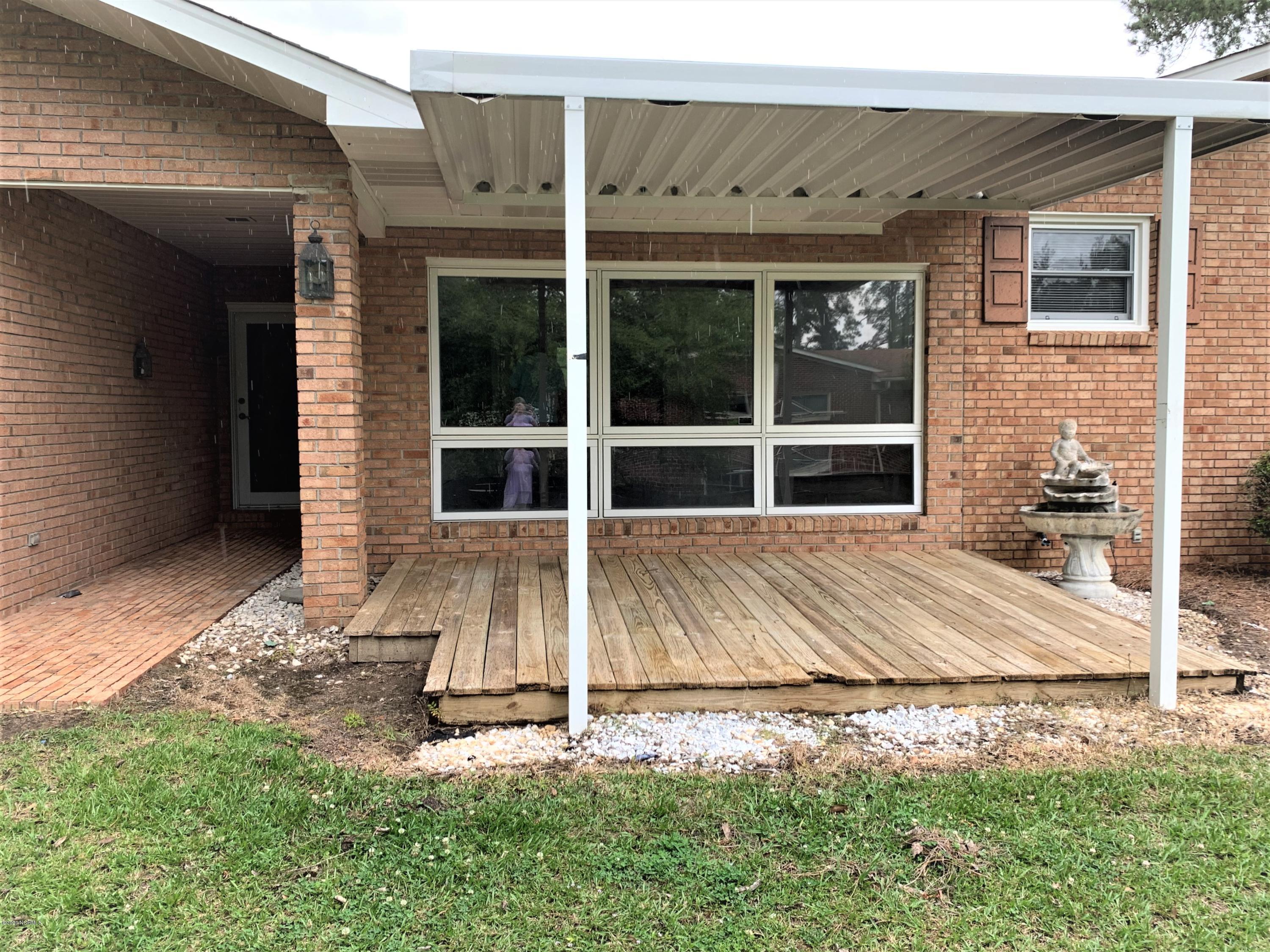 121 Academy Heights Road Kinston, NC 28504 - Photo 22 of 28 Patio/Deck Area