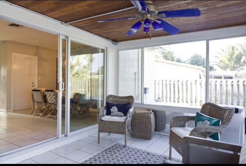 1224 Southwest 16th Avenue Boca Raton, FL 33486 - Photo 14 of 48 Florida/Sunroom