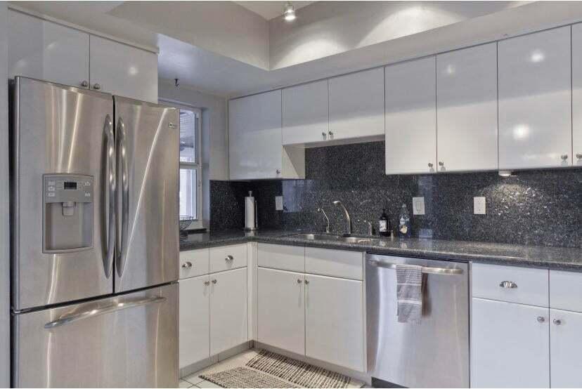 1224 Southwest 16th Avenue Boca Raton, FL 33486 - Photo 22 of 48 Kitchen 2