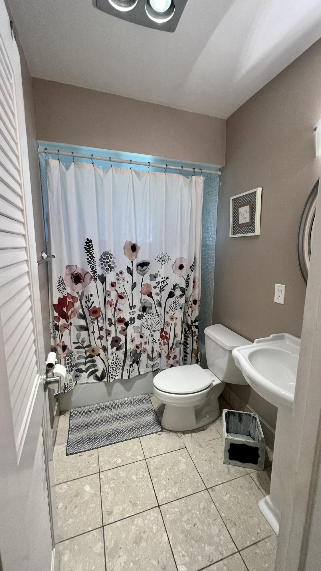 1224 Southwest 16th Avenue Boca Raton, FL 33486 - Photo 42 of 48 Bath 2