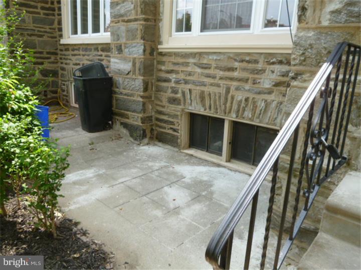 7468 Sommers Road Philadelphia, PA 19138 - Photo 4 of 25 Gallery Image 4
