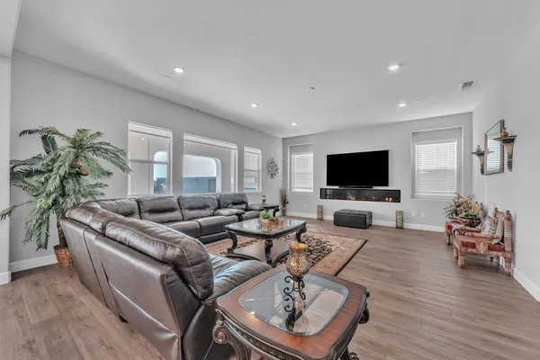 $1,649,000 | 4785 Villa Verde Drive, Folsom, CA 95630