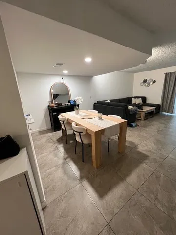 $2,450 | 3701 Savoy Lane, Unit E, West Palm Beach, FL 33417