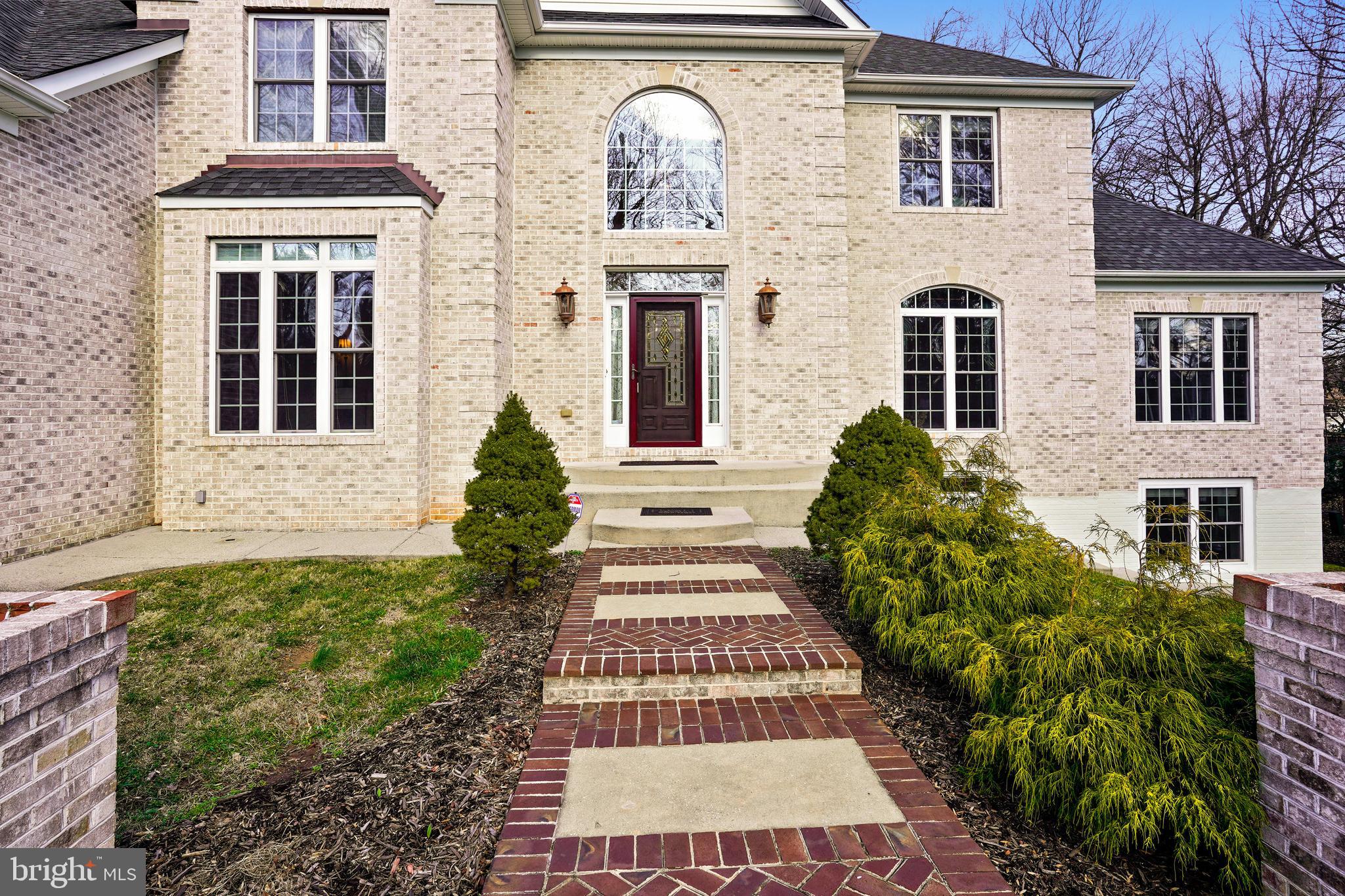 9946 Vale Road Vienna, VA 22181 - Photo 2 of 26