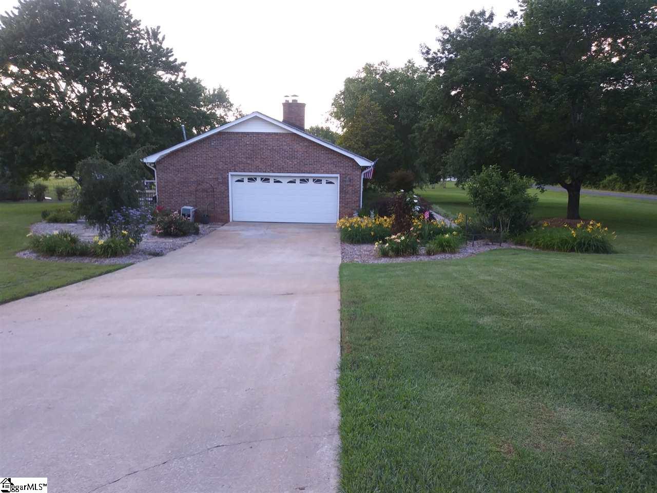 704 Bethany Road Simpsonville, SC 29681 - Photo 22 of 32 Gallery Image 22