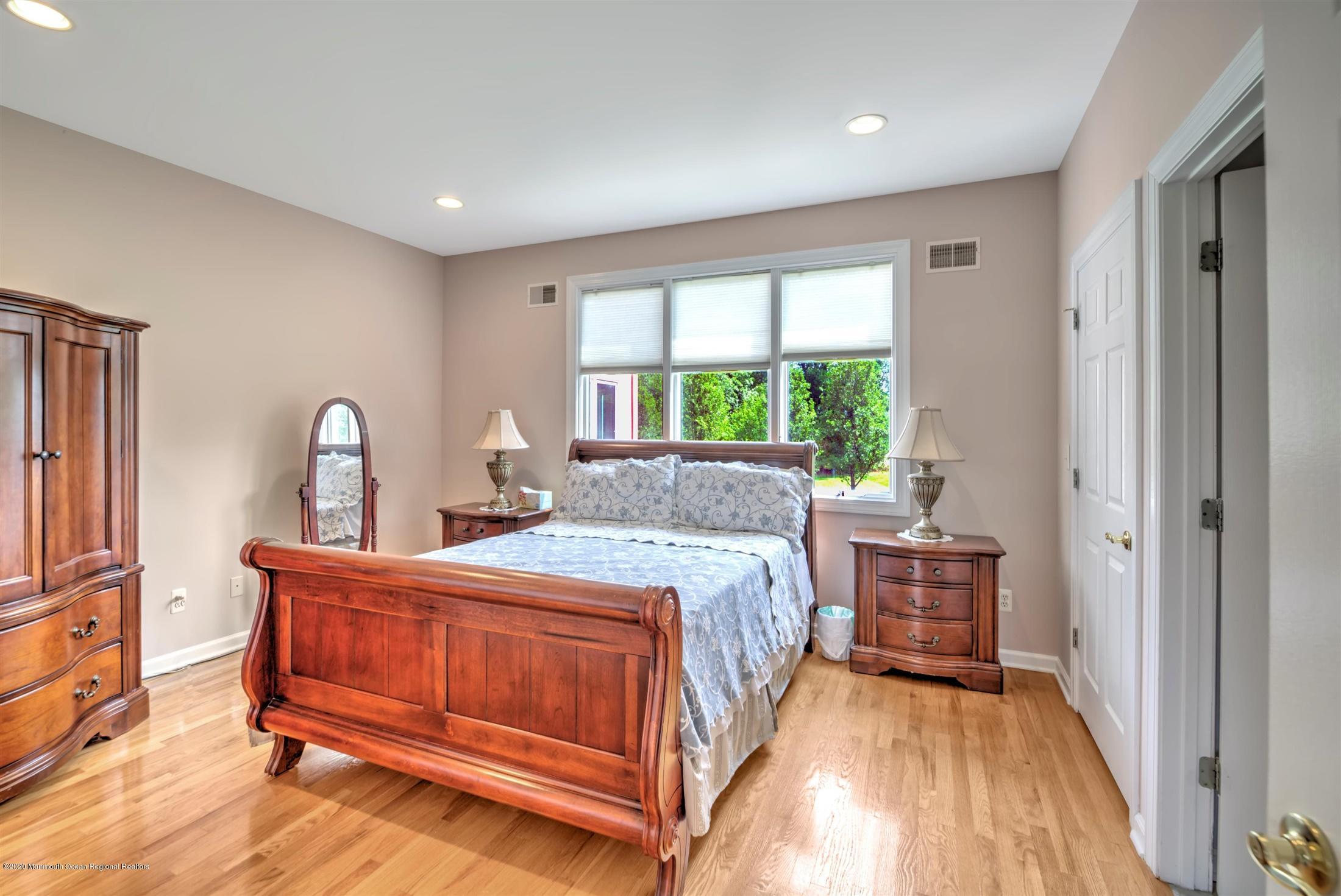 8 Shallow Brook Road Morganville, NJ 07751 - Photo 12 of 35 18-GUEST SUITE BEDROOM